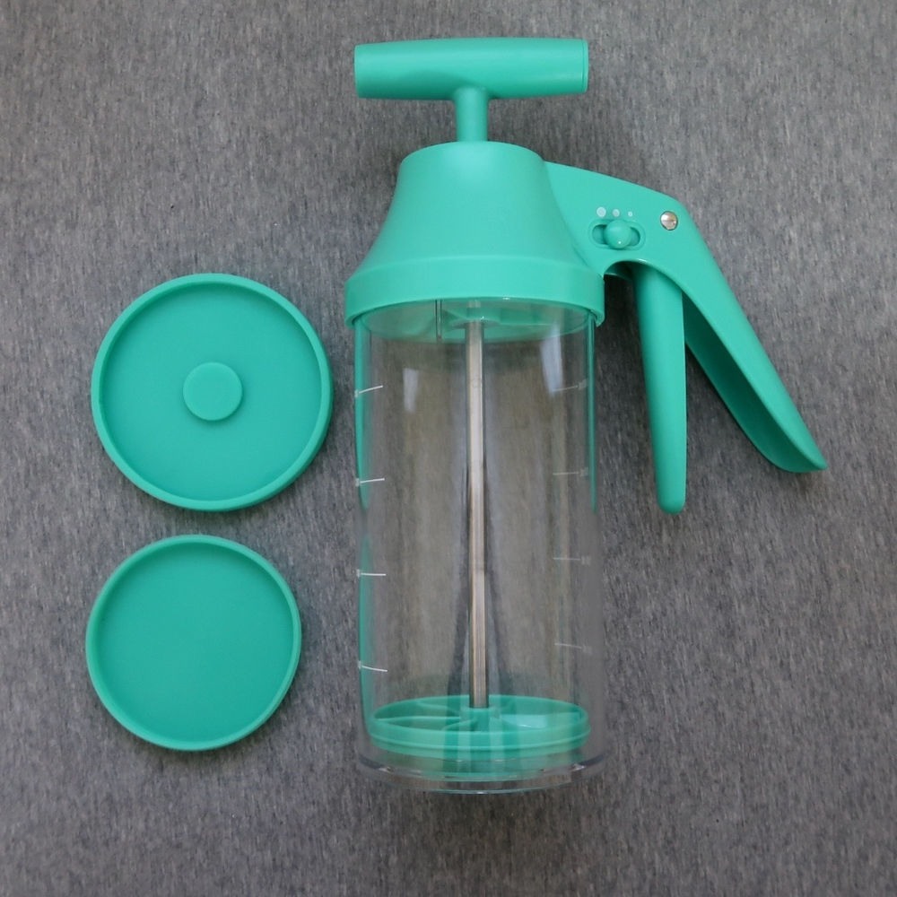 Pampered Chef Batter Mixer and Dispenser